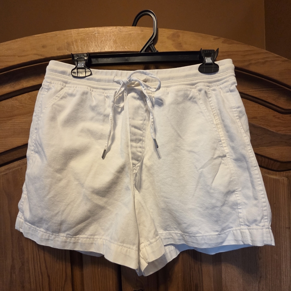 Gap Womens White Cotton Shorts Elastic Waistband Back Pockets Small Tall